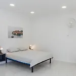 Sunny Palace Apartments