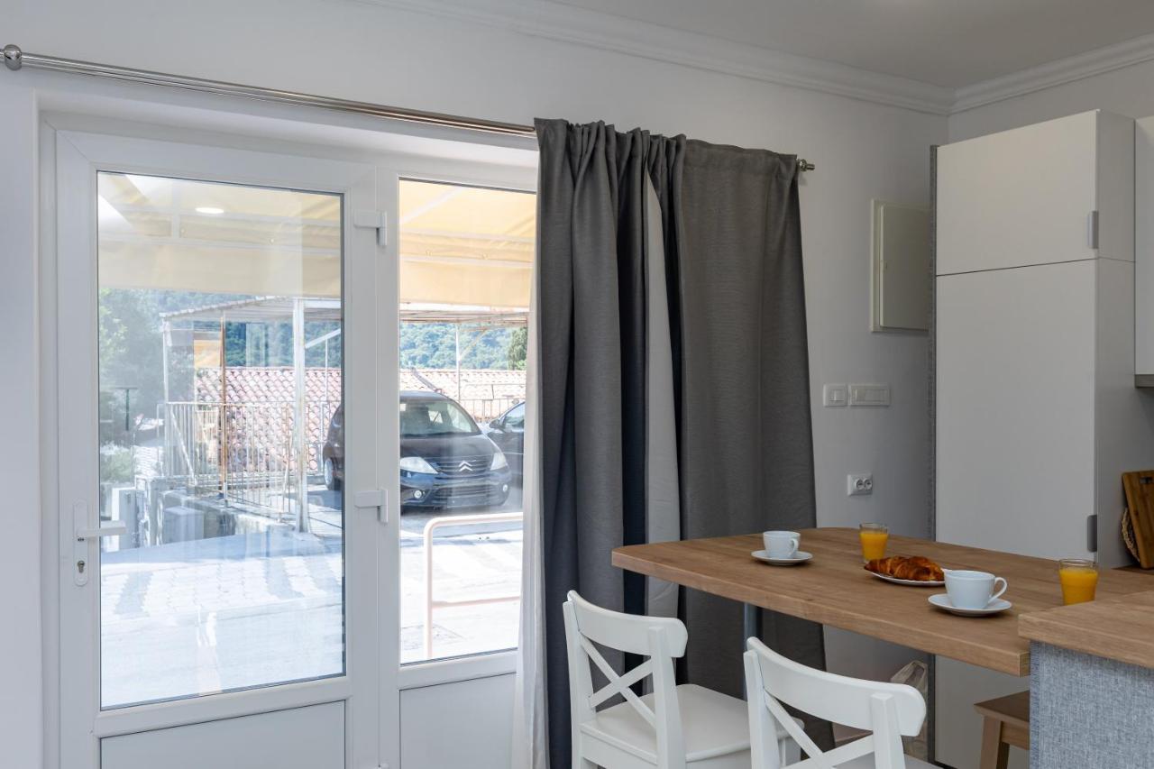 Apartment Sunny Palace *